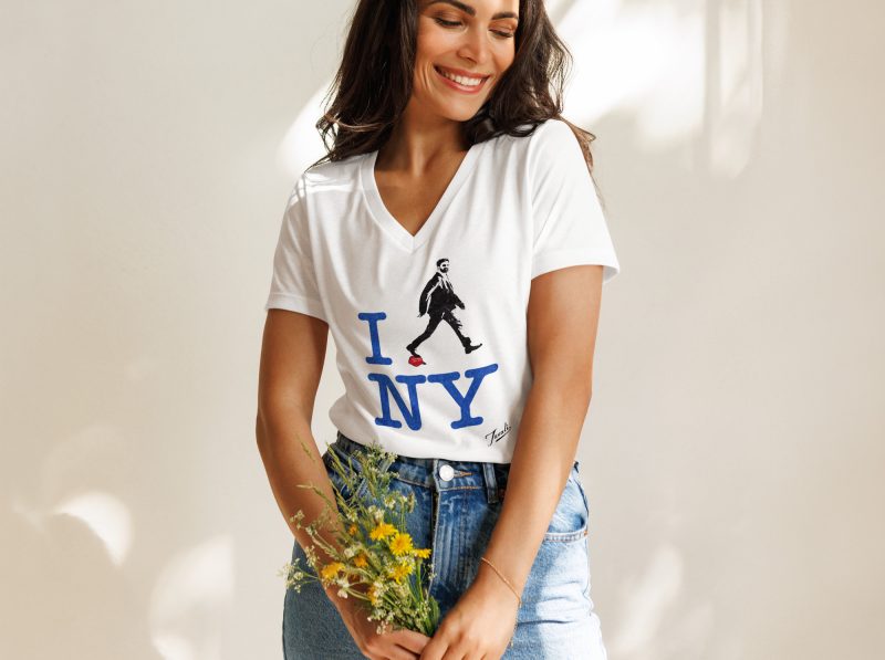 GARY TAXALI “ZOHRAN MAMDANI - I HEART NY” WOMEN’S RELAXED V-NECK T-SHIRT – WHITE